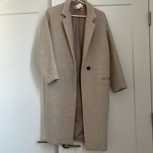 Taupe / Beige Cropped Sleeve Coat